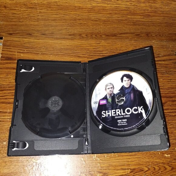 Sherlock The Complete Season Three (2-Disc DVD Box Set, 2014) w/ slip cover - Picture 5 of 6